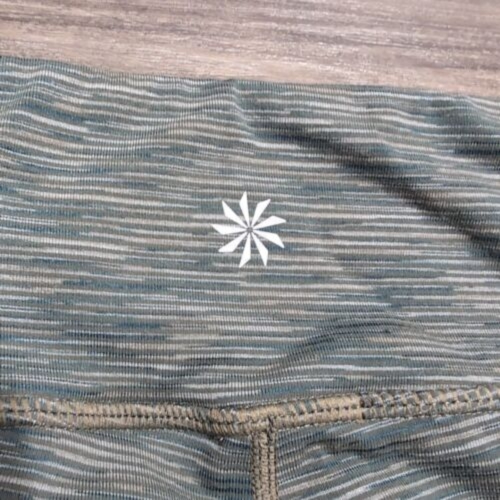 Athleta Energy Chaturanga Cropped Leggings | Size XS Black Space‎ Dye Low Rise